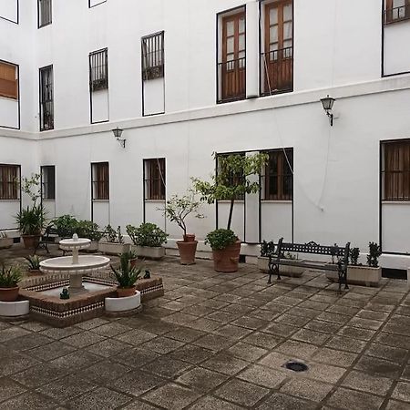 Apartamento Puerta Real Σεβίλλη Εξωτερικό φωτογραφία