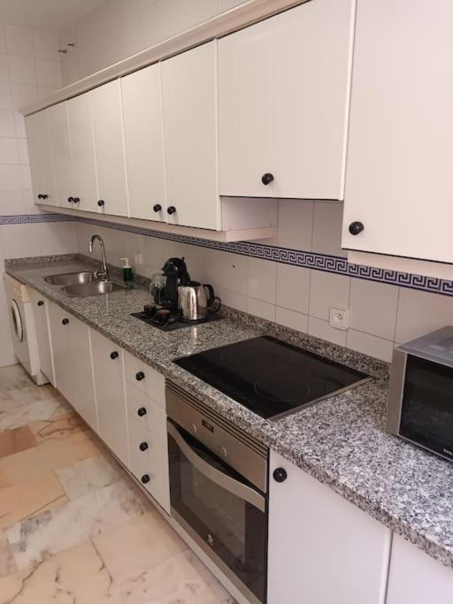 Apartamento Puerta Real Σεβίλλη Εξωτερικό φωτογραφία