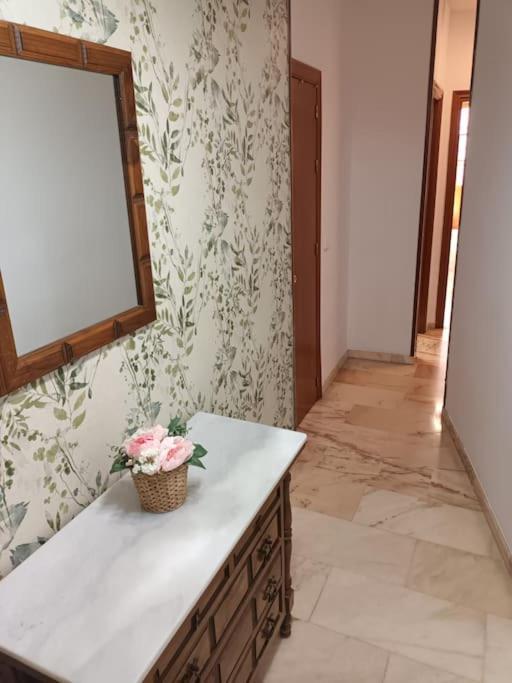 Apartamento Puerta Real Σεβίλλη Εξωτερικό φωτογραφία